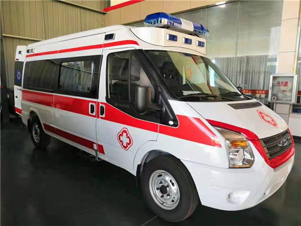 三都福特V362救护车